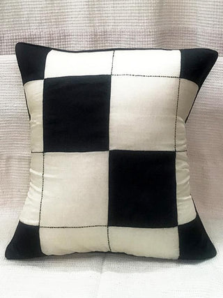 TAMOJYOTI Extra Weft Cushion Cover White and Black Bun.kar Bihar