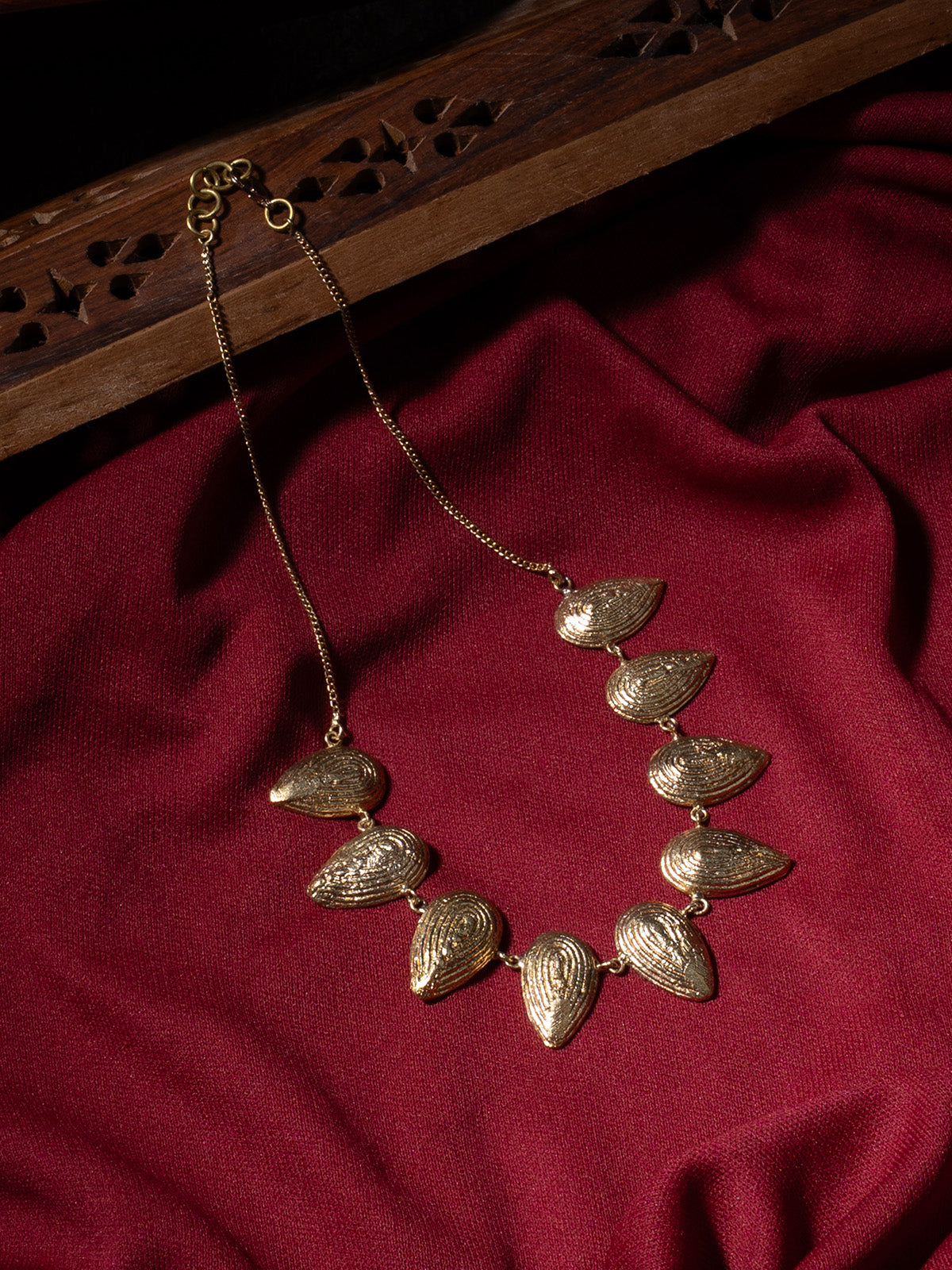 Ila Dhokra Necklace image 2