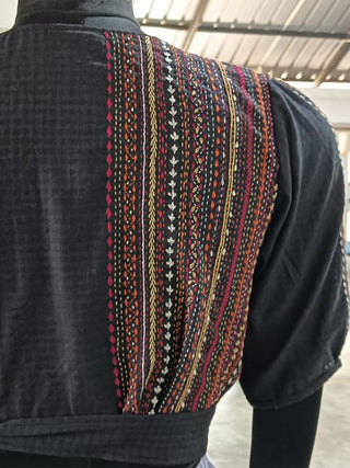 Cotton Hand Embroidered back-tie blouse Black Porgai