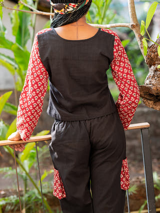 Aastey Cargo Pants Black - Handloom Cotton cargo pants for women in Black color