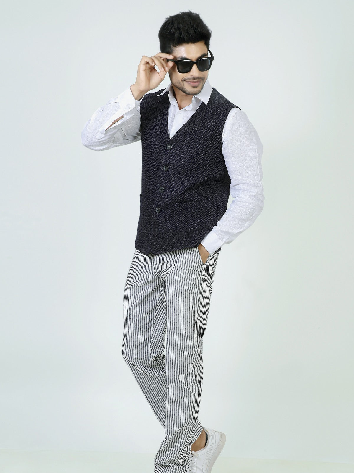 Vale Waist Coat image 1