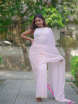 Ivory Bliss Pure Cotton Solid Saree With Lace Border Without Blouse Piece