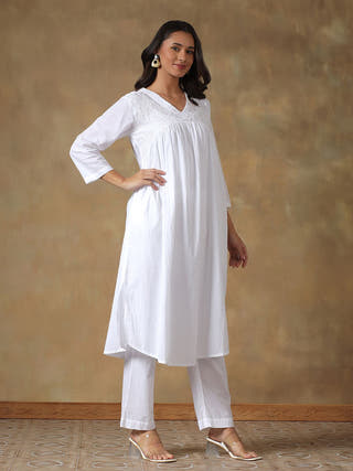 White Cotton Chikankari Lucknowi Kurta-Pant Set