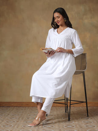 White Cotton Chikankari Lucknowi Kurta-Pant Set