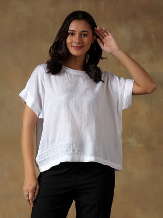 White Freesize Lucknowi Chikankari Box Top
