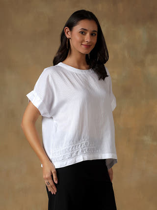 White Freesize Lucknowi Chikankari Box Top
