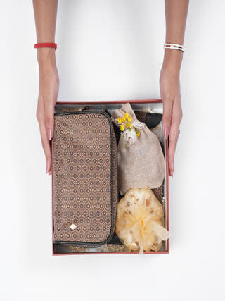 The Voyagers Vegan Leather Gift Set | Black