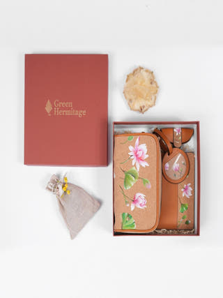 The Voyagers Vegan Leather Gift Set | Tan