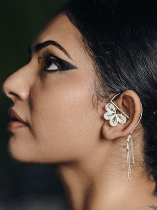 Tarkashi Earcuff With Danglers