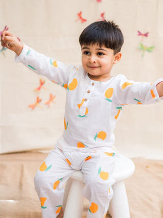 A Juicy Mango Unisex Nightdress