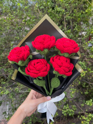 Rosa And Romance Crochet Bouquet