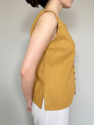 Moor Mustard Cotton-Linen Buttoned Sleeveless Top