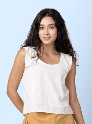 Natural Scoop Round Neck Sleeveless Top