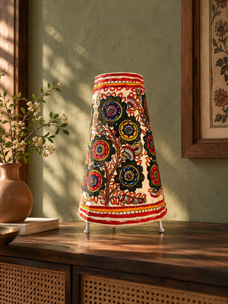 Flowers Tholu Table Lamp