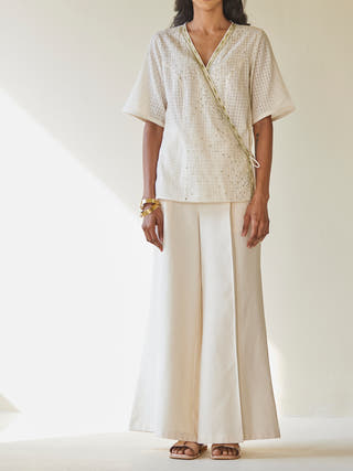 Spore Angrakha Top Maahikaari