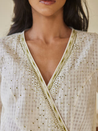 Spore Angrakha Top Maahikaari