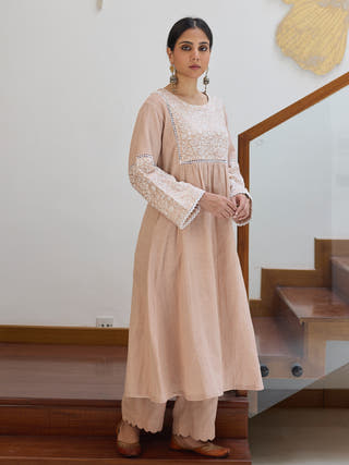 Yoke Kurta Beige Vasstram