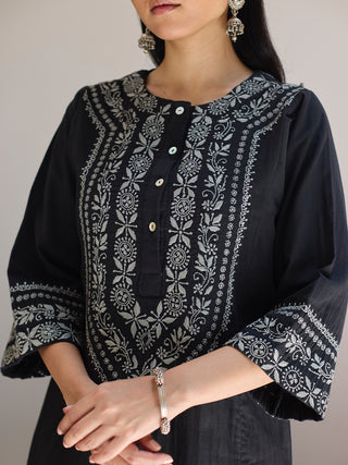 Straight Fit Kurta Black Vasstram