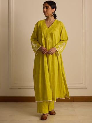 Pintucks And Yoke Kurta Yellow Vasstram