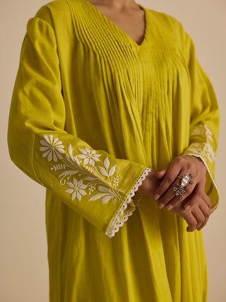 Pintucks And Yoke Kurta Yellow Vasstram