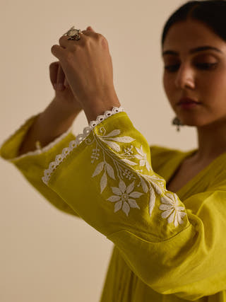 Pintucks And Yoke Kurta Yellow Vasstram