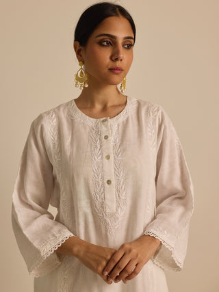 Straight Fit Kurta White Vasstram