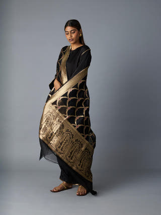 Sabah Kalidar Kurta Set | Black