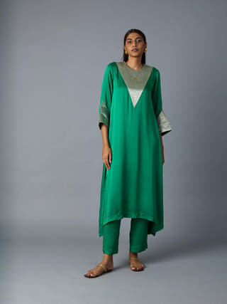 Tikona Kurta Set | Green