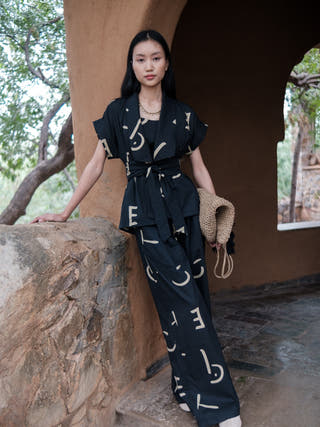 Black Line Printed Berlin Shawl Collar