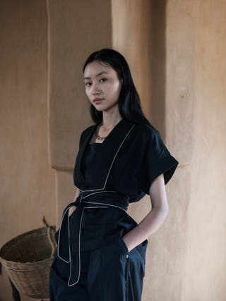 Black Berlin Shawl Collar