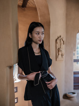 Black Berlin Shawl Collar