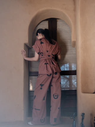 Copper Triangle Printed Berlin Shawl Collar