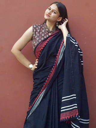 Saadgi Black Mul Cotton Border Saree