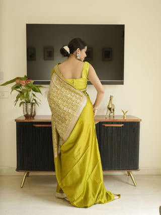 Green Banarasi Silk Saree With Zari Border