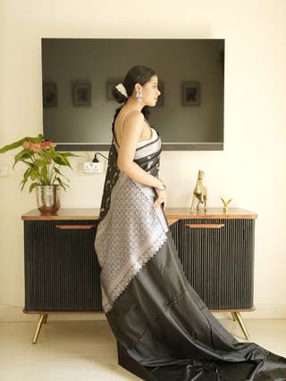 Black Banarasi Silk Saree With Zari Border