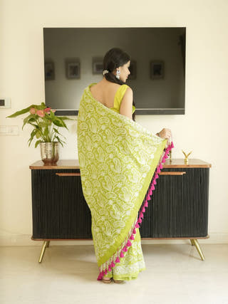 Green Mul-Cotton Chikankari Saree