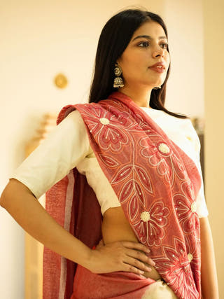 Rose Whisper Handcrafted Floral Linen Dual Tone Saree