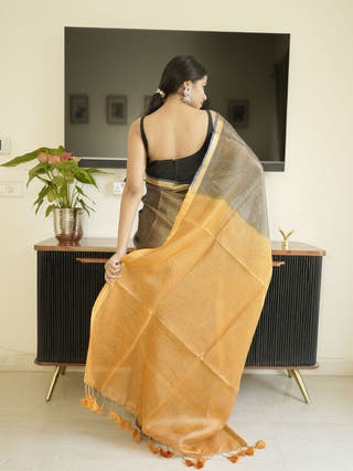 Grey Tissue Linen Saree With Golden Zari Pallu