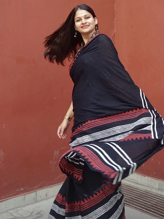 Saadgi Black Mul Cotton Border Saree