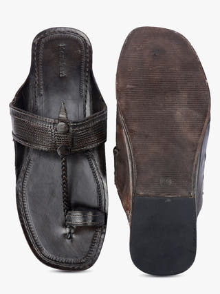 Flat Tip Elegance Men Kolhapuri Chappal
