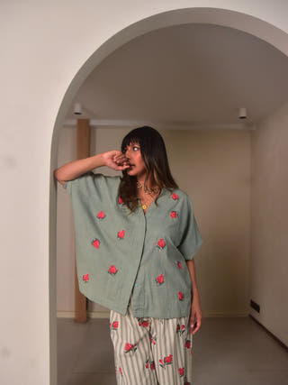 Isla Shirt - Rose Applique