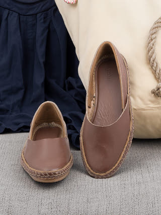 Umber Slip On Kolhapuri Shoes for Women