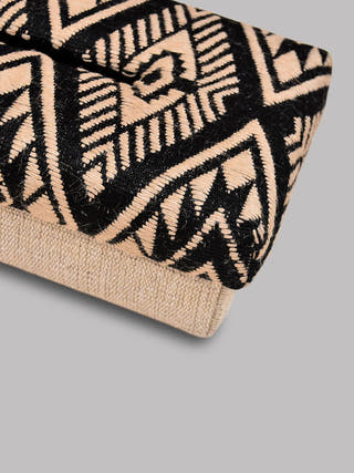 Lionhearted Tissue Box Beige Veaves
