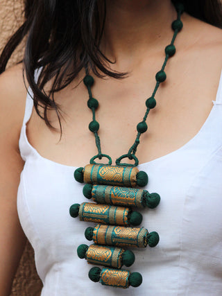 Bottle Green Saree Border Necklace Green Qurcha