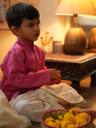 Neelkamal Ethnic Kurta In Pink Gold Stripe