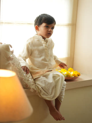 Parijat Festive Kurta In White And Gold