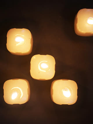 Square Aromatic Candles - Set of 24