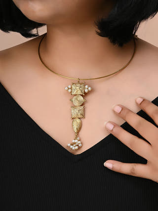Vanya Hasuli Dokra Necklace