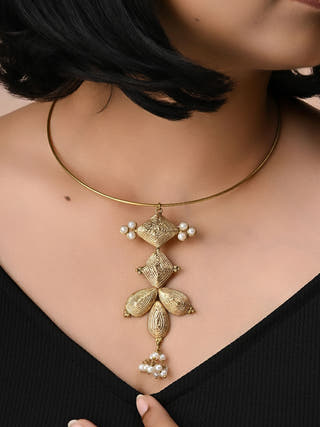 Naira Hasuli Dokra Necklace