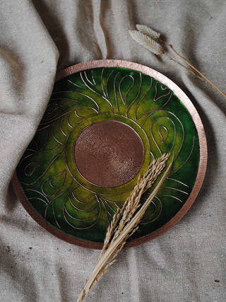 Lakire Koyari Green Wallplate Cum Candle Holder Ekibeki